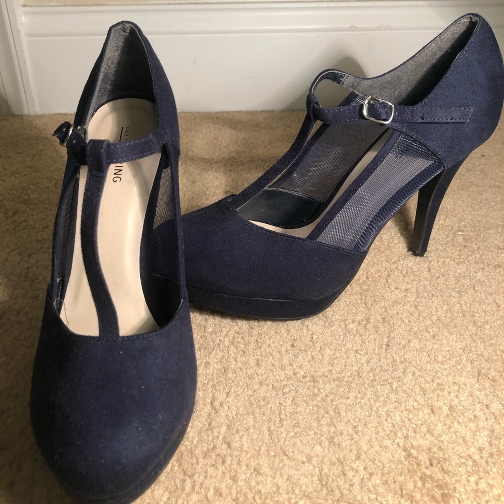 Blue heels - Picture 2 of 4